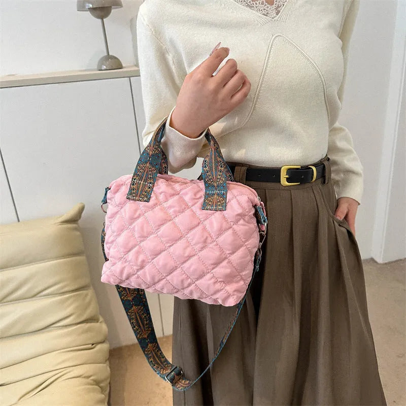 Soft Oxford cloth shoulder messenger bag in urban simplicity style with single strap and sandwich pocket exterior