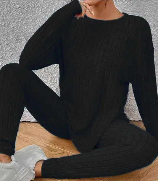 Women's black sunken stripe polyester homewear set with regular sleeves and trousers