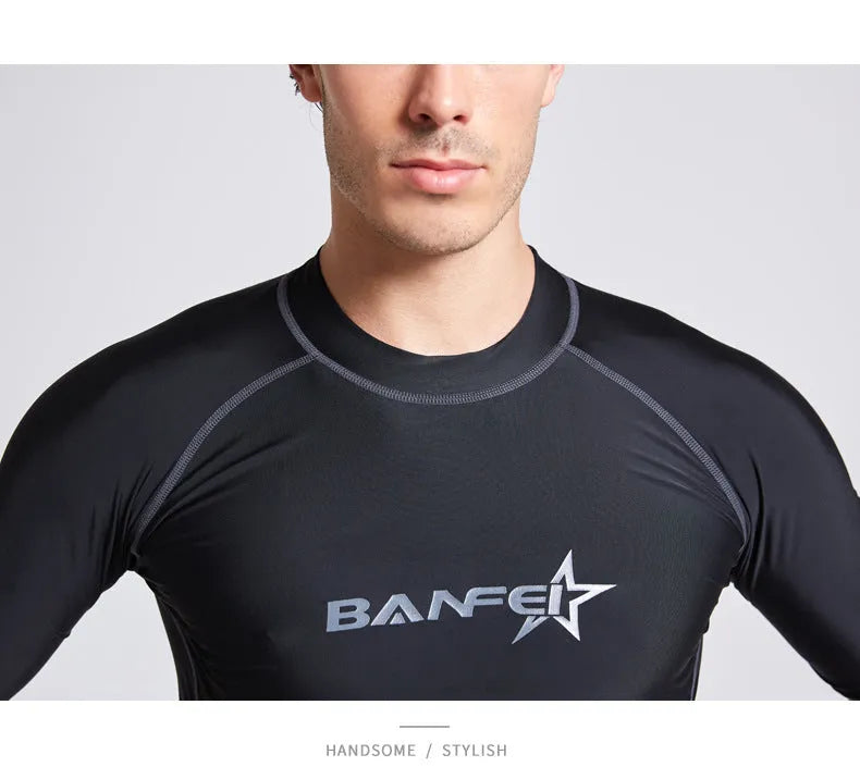 Men's quick-drying half sleeve swimsuit in blue with separate top and pants for snorkelling and surfing