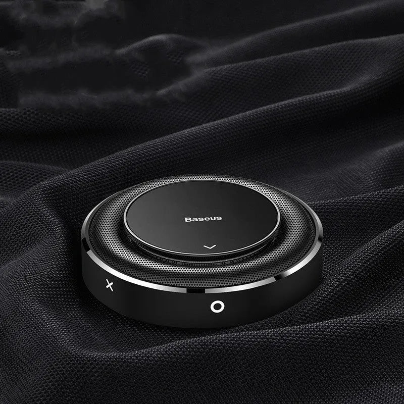Aluminium alloy car fragrance with circular perfume seat and aromatherapy tablets in black, red, or silver colours
