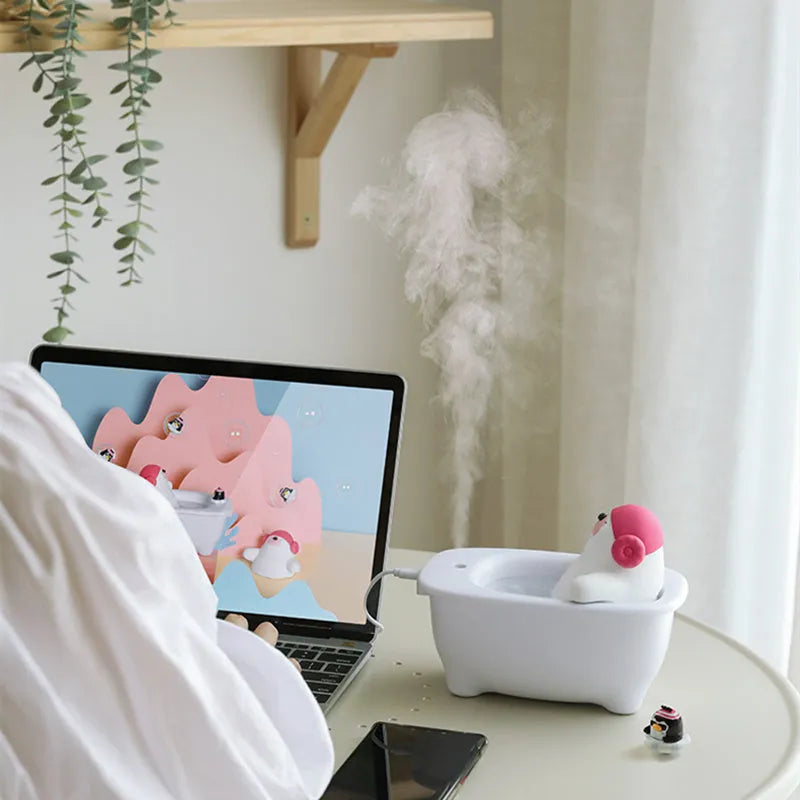 White USB air humidifier with 550ml water tank and adjustable mist control