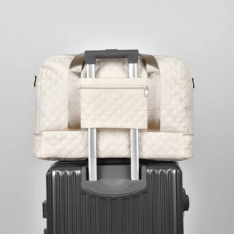 Portable Oxford cloth travel bag in street trend style with large 55L capacity.