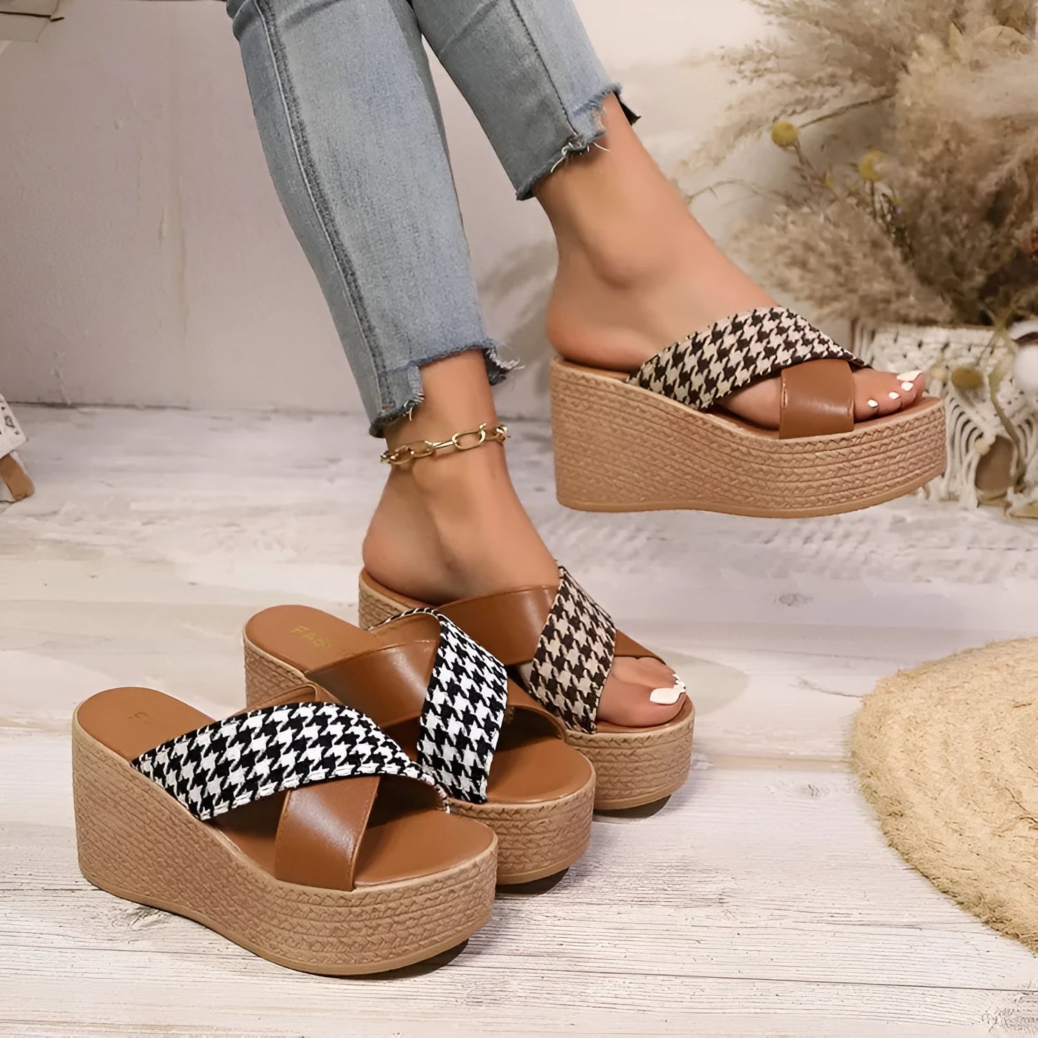 Brown and black cross leopard plaid wedge sandals with rubber soles for casual wear