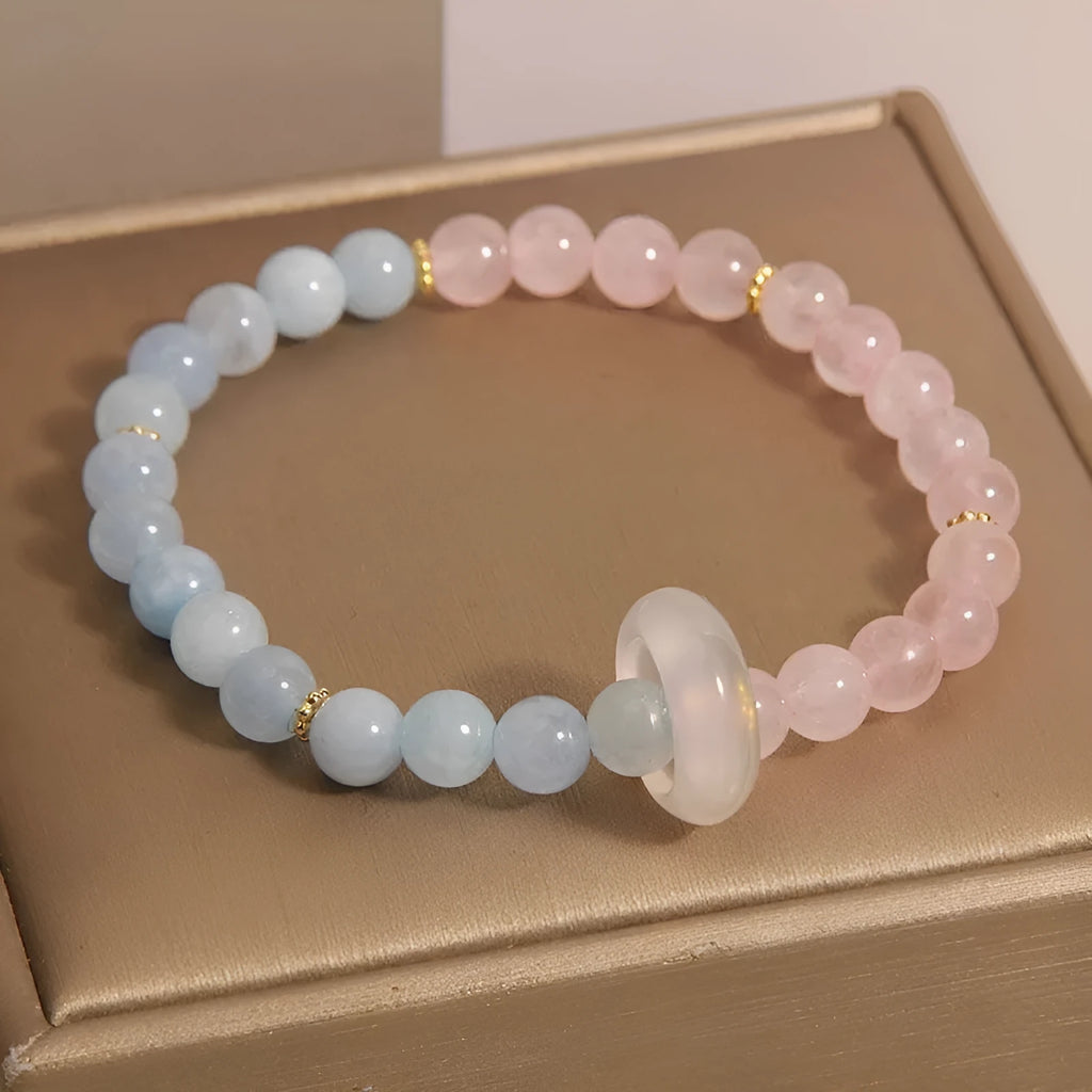 Women's aquamarine crystal bracelet with round mixed material beads in light luxury natural style