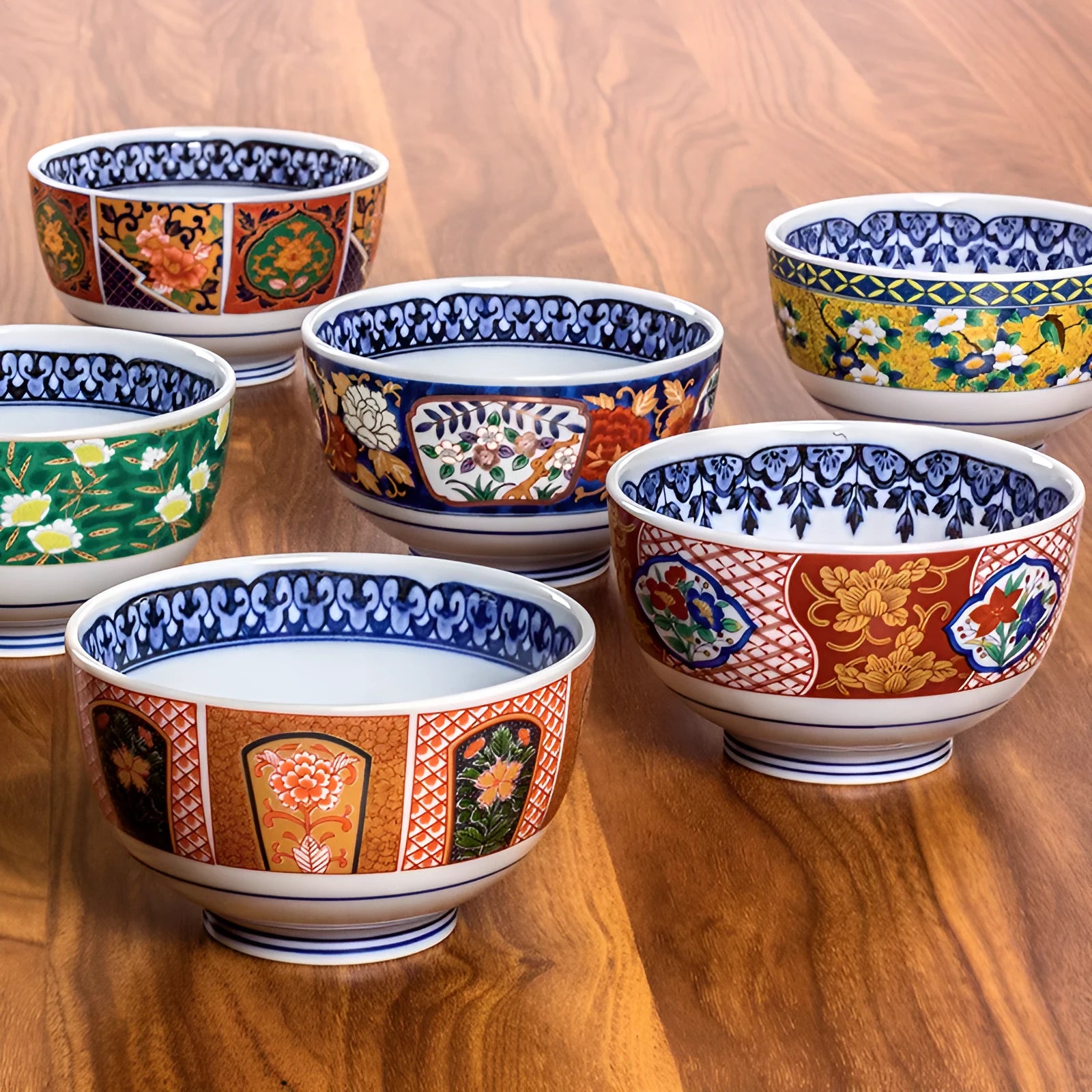Japanese style retro peony ceramic bowls with golden colour and 4-inch diameter