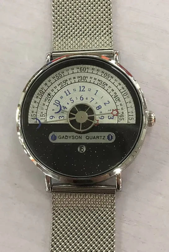 Mens sports quartz watch with 40mm round dial, stainless steel strap, and gold tone case
