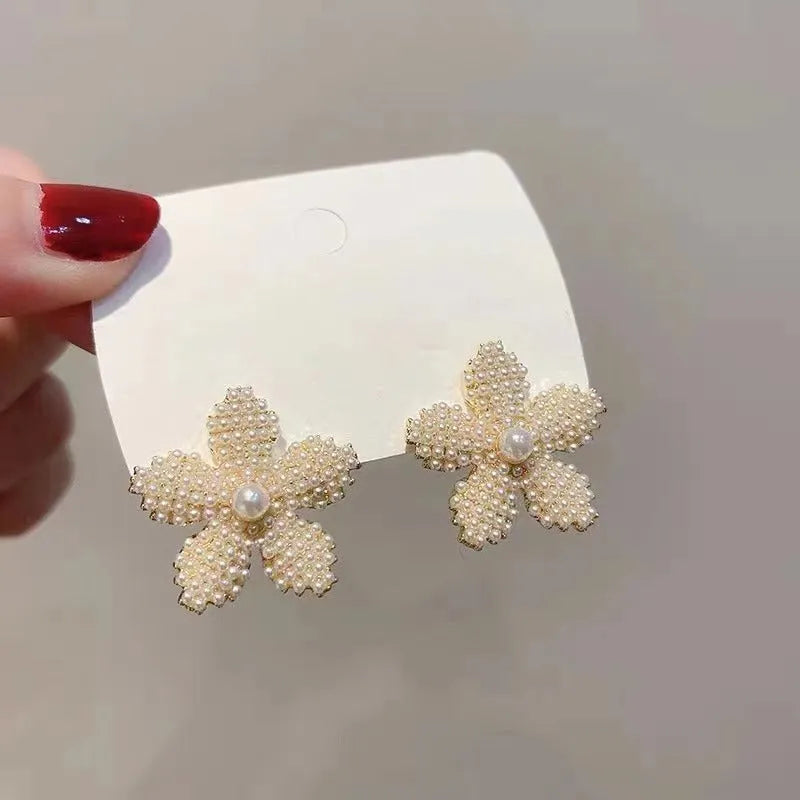 Korean style women's pineapple starfish pearl drop earrings with alloy electroplated finish and gem stone inlay.