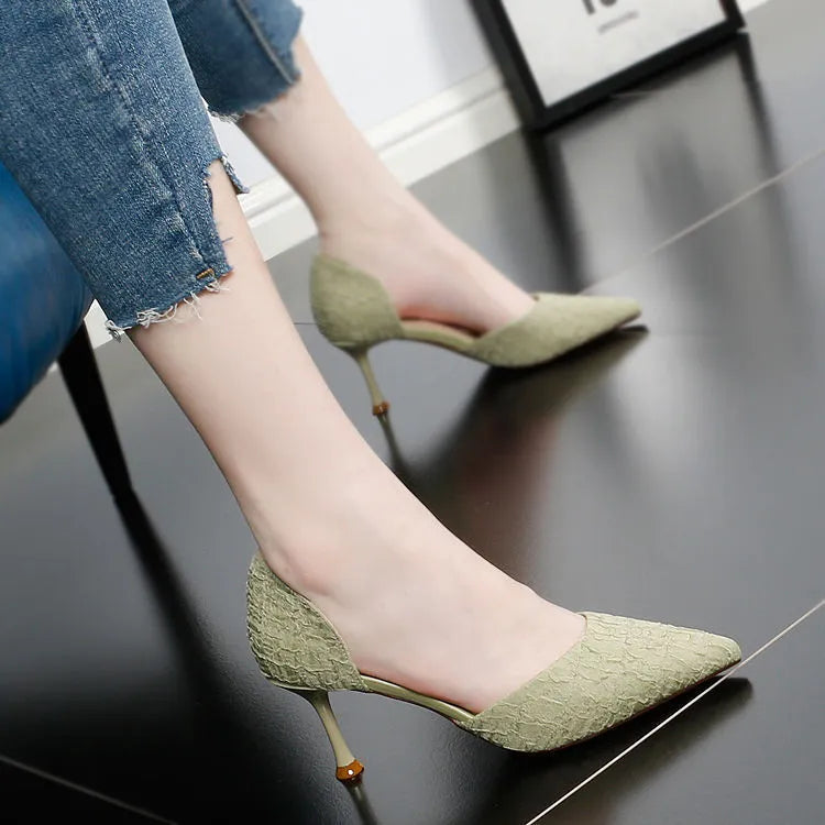 Women's black pointed toe stiletto high heels with 6-8cm heel on rubber sole