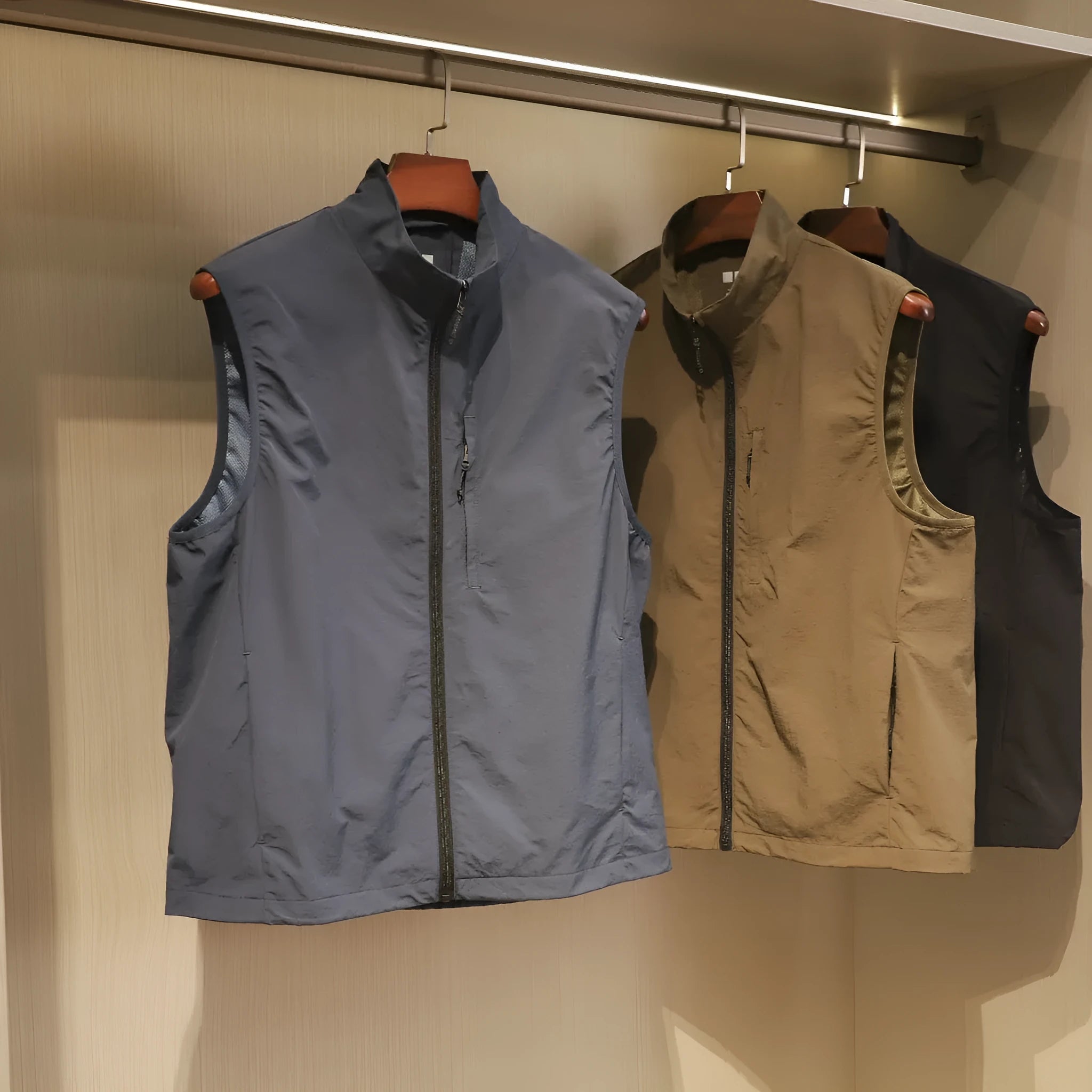 Men's retro quick-drying nylon vest in straight cut cardigan style with side pocket