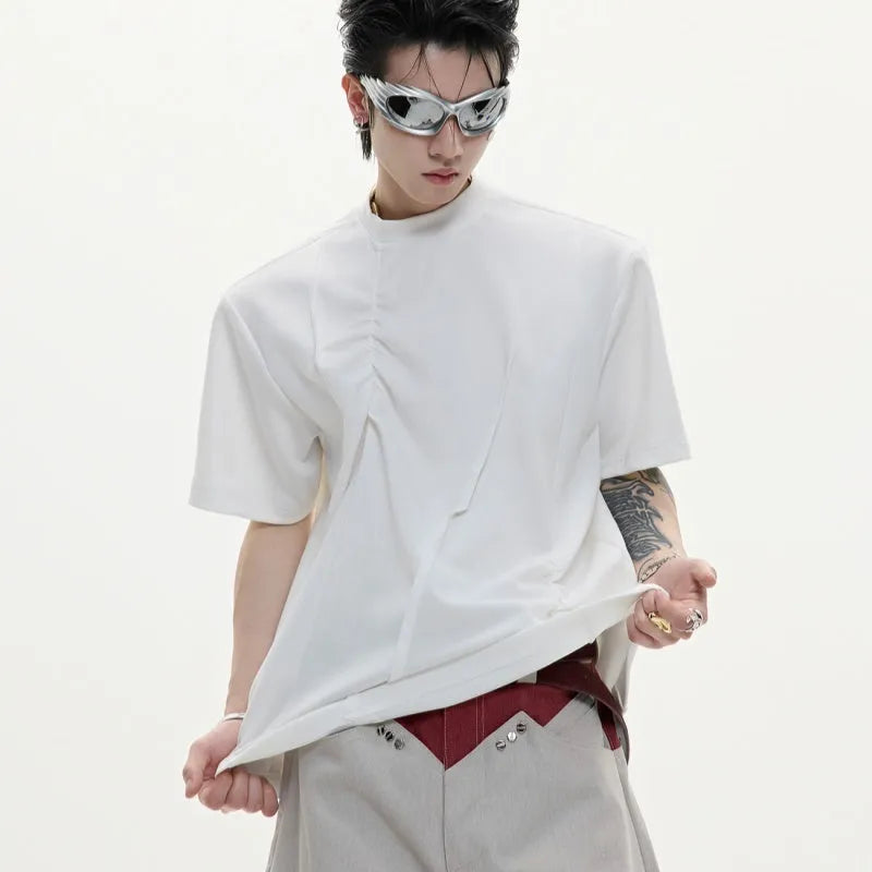 Men's loose fit cotton T-shirt with three-dimensional pleating in round neck style