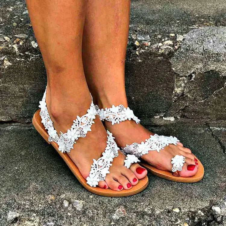 White patent leather flat sandals with rhinestone flower decoration, plus size women's slip-on shoes
