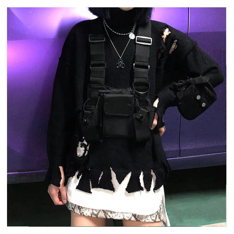 Black canvas hip-hop pillow chest bag 21x18x2 cm crossbody sling