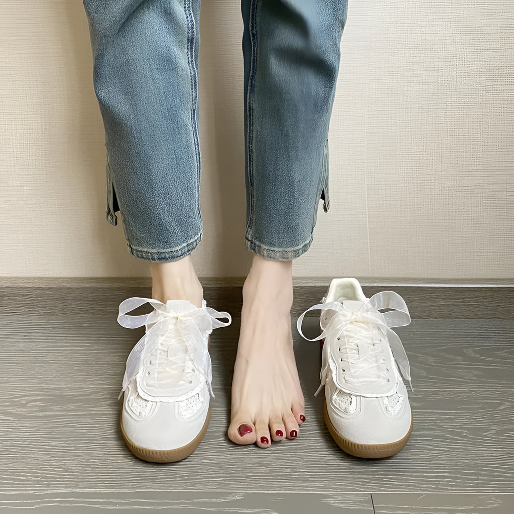 Women's Korean-style ugly-cute training shoes in gray solid colour, low top, front lace-up, natural rubber sole