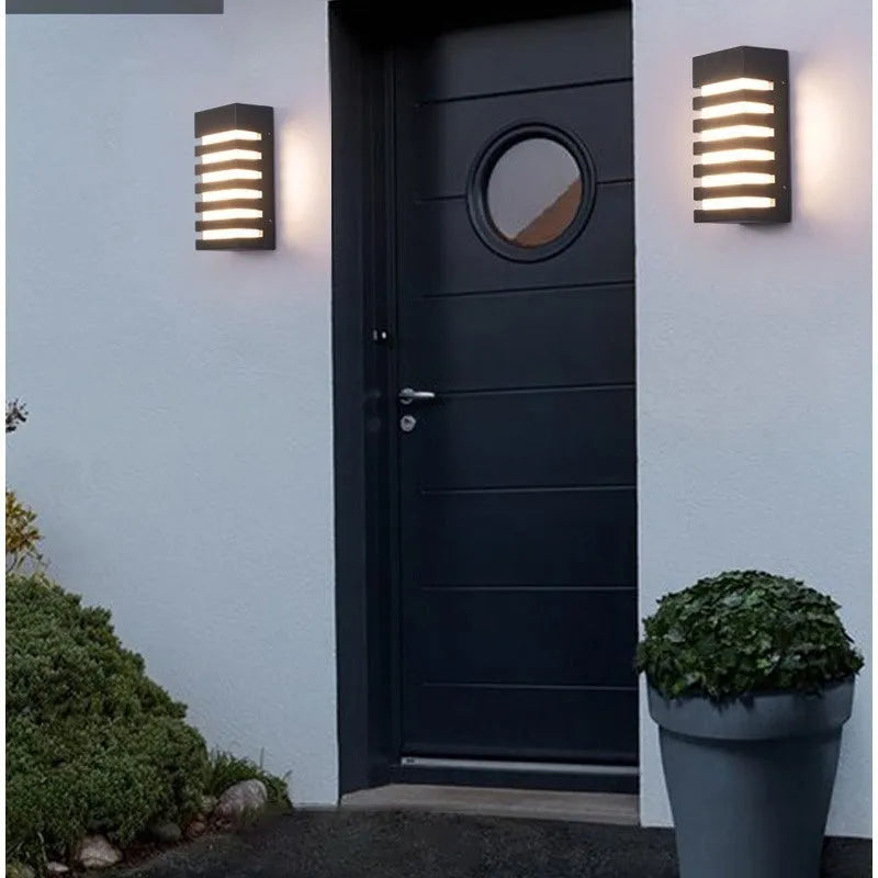 Modern minimalist outdoor wall lamp aluminium alloy IP55 80x120x260mm 5-layer LED12W black finish