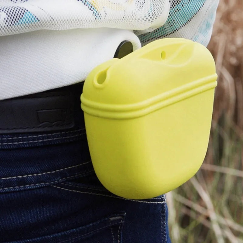Silicone dog training treat pouch with clip and magnetic opening in assorted colours