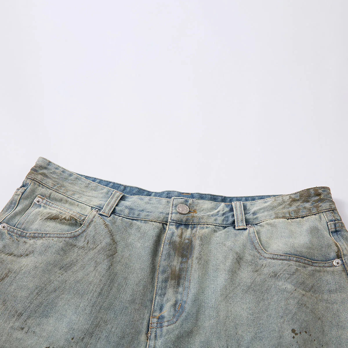 Men's washed blue cropped denim jeans with straight leg and zipper fly