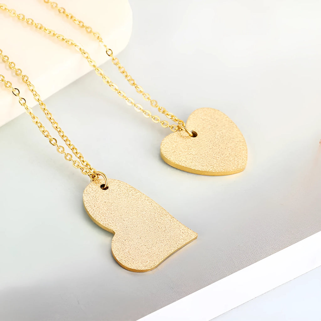 Women's simple heart-shaped pendant necklace made of titanium steel in colour KN25736-Z