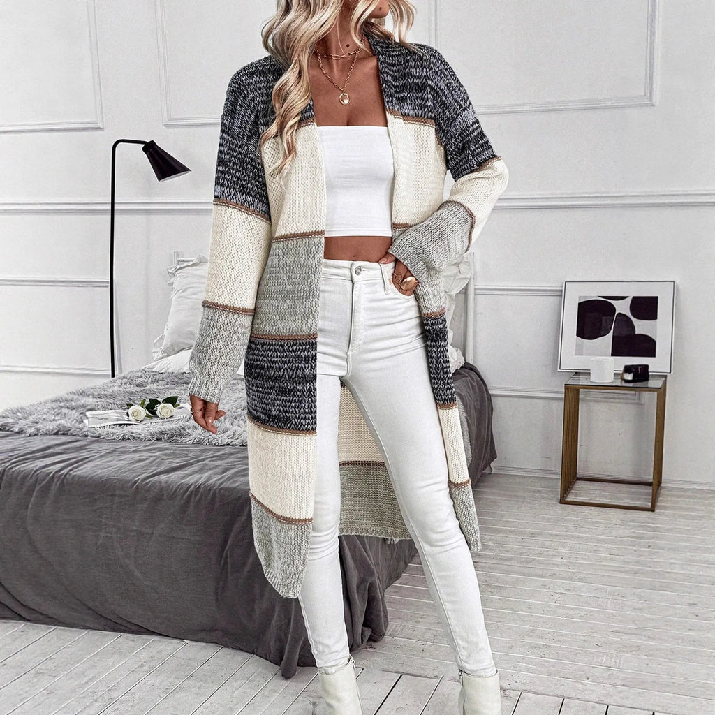 Grey women's knitted long cardigan with striped pattern, loose fit street fashion style