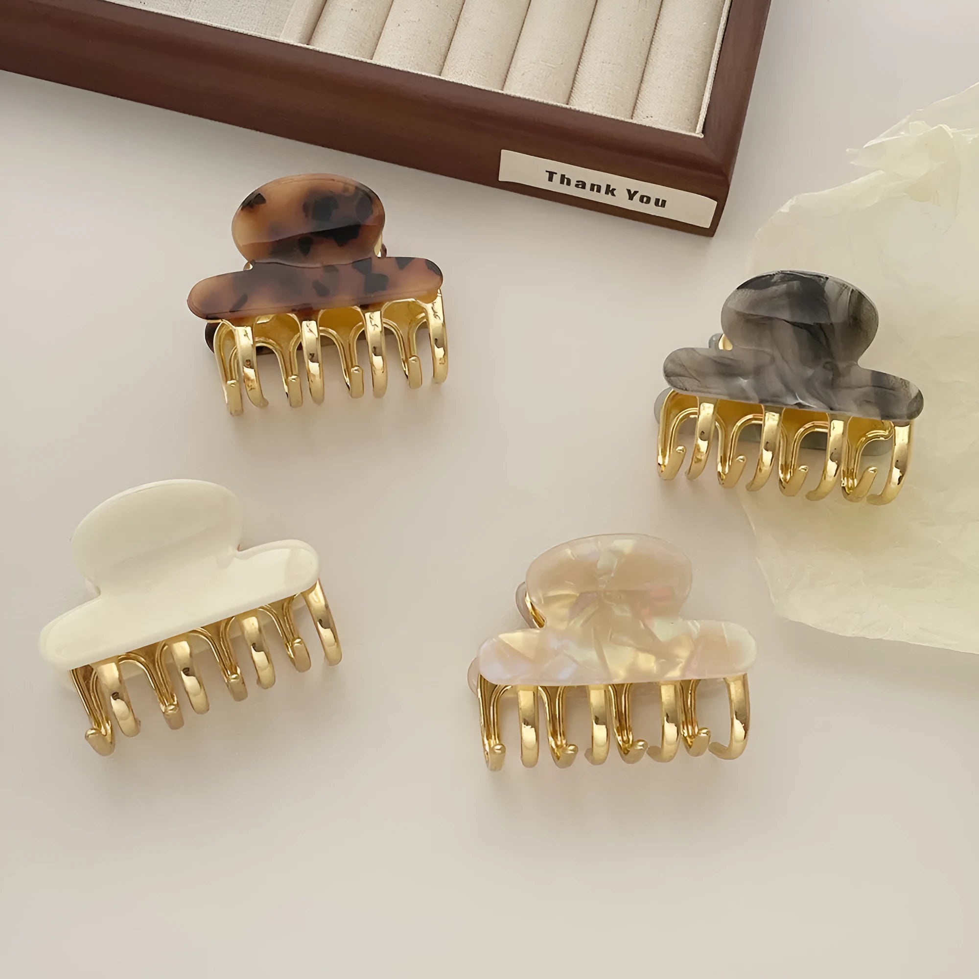 Dopamine retro acetate medium metal grip barrettes in four R08 colour variants