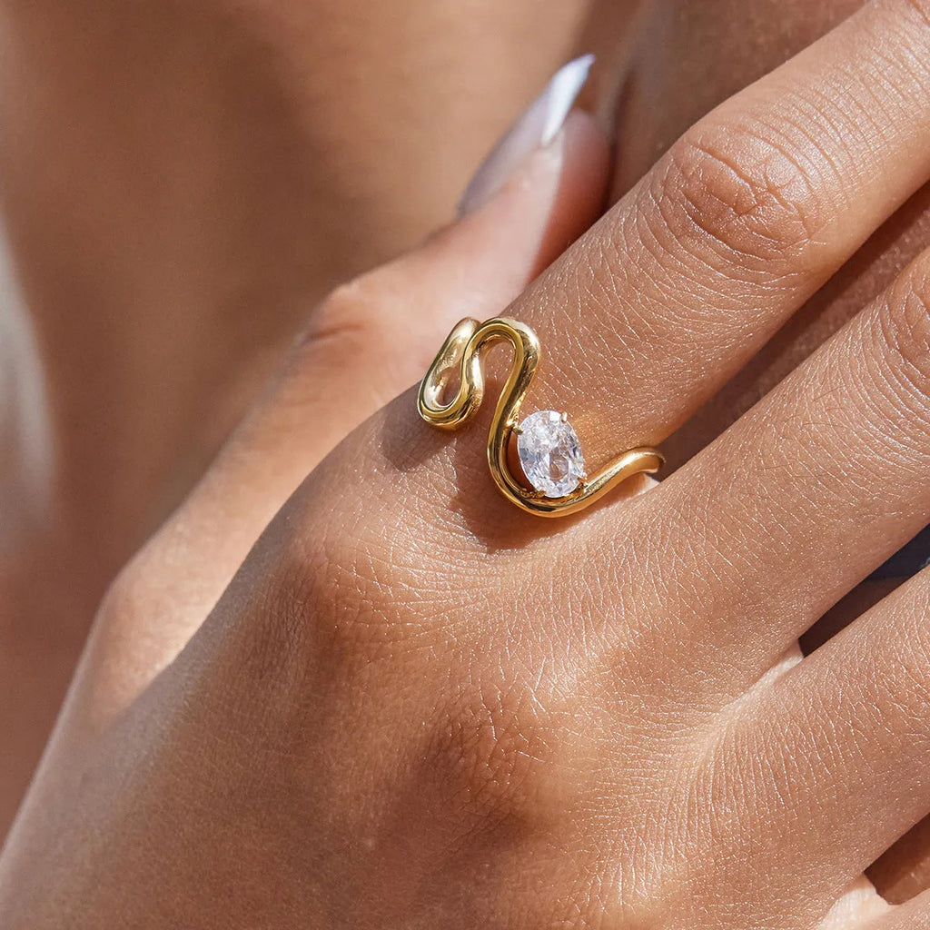 Stainless steel geometric zircon ring in European and American style, available in multiple colours and sizes No 6 to No 8