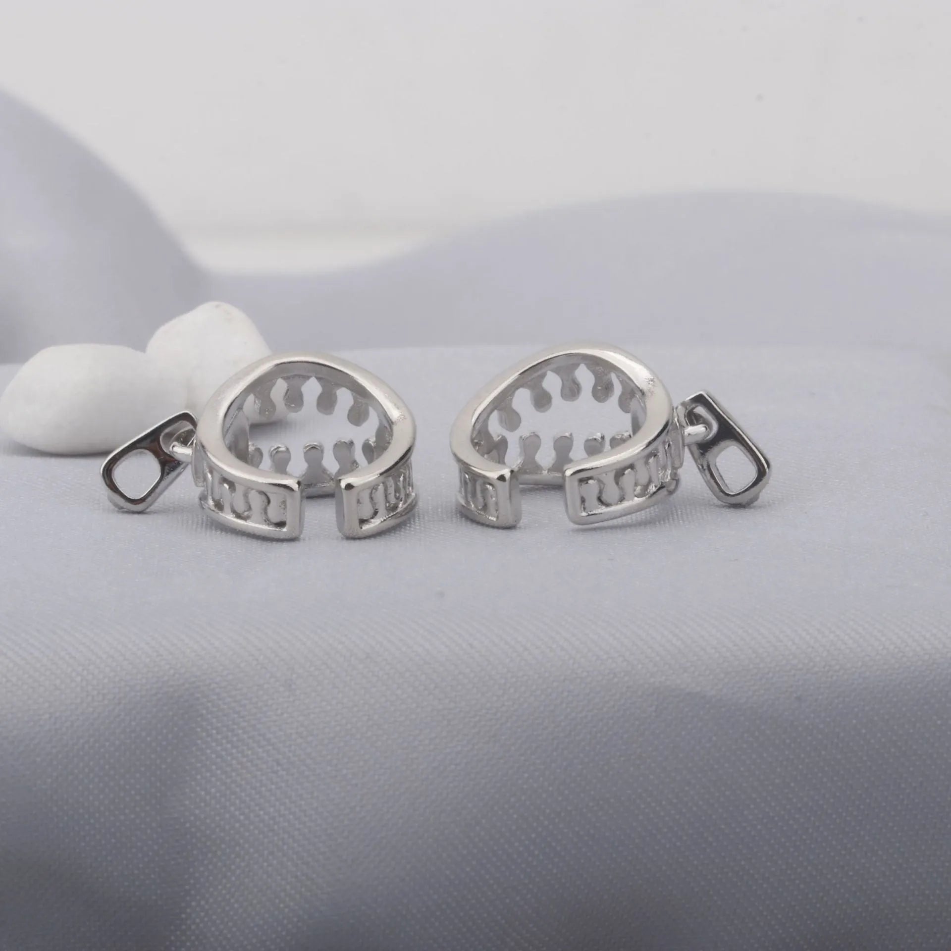 Copper geometry ear clip earrings with zipper design lines ES862 colour