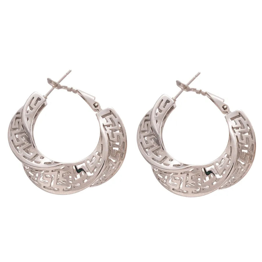 Women's geometric stud earrings with twisted round hollow design in silver or gold electroplated finish