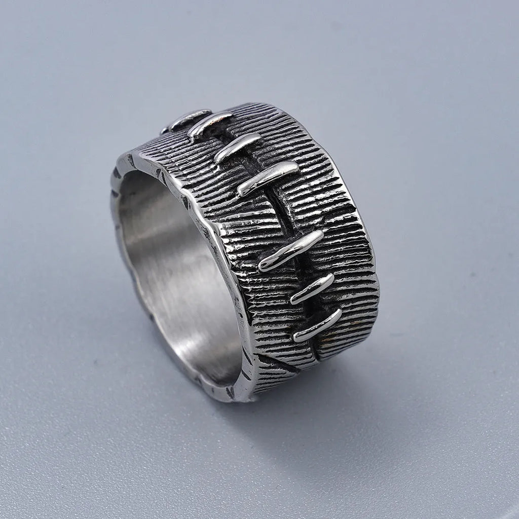 Titanium steel dark punk stitched ring with geometric U-shaped design, retro colour finish