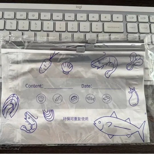 Aluminium foil sealed food storage bags in three sizes with heat resistance from minus 60 to 100 degrees Celsius