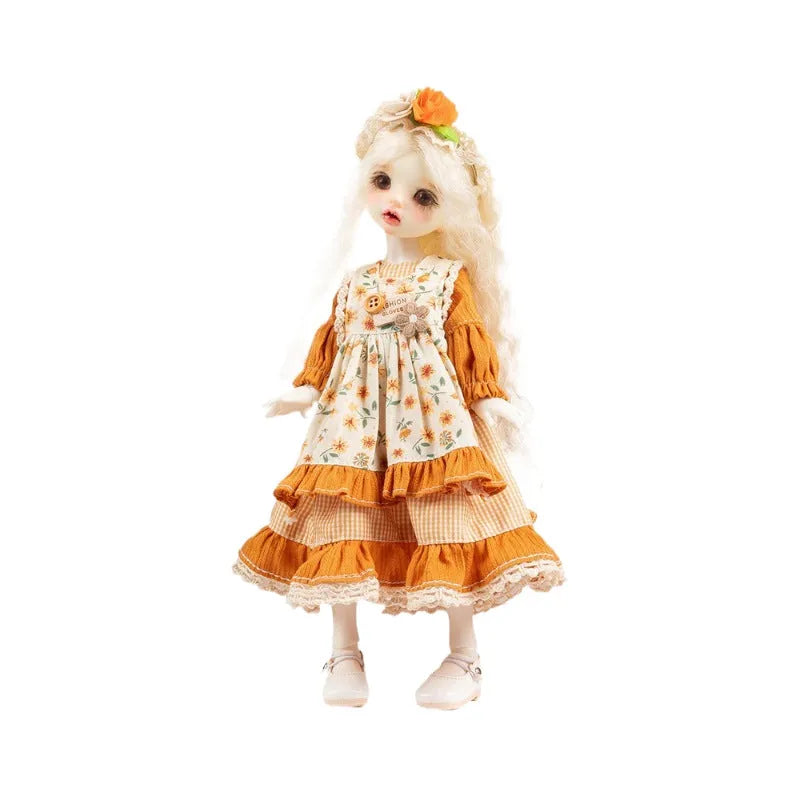 Dress-up doll clothes set in cloth fabric with ten colour options for teenagers aged 7-14