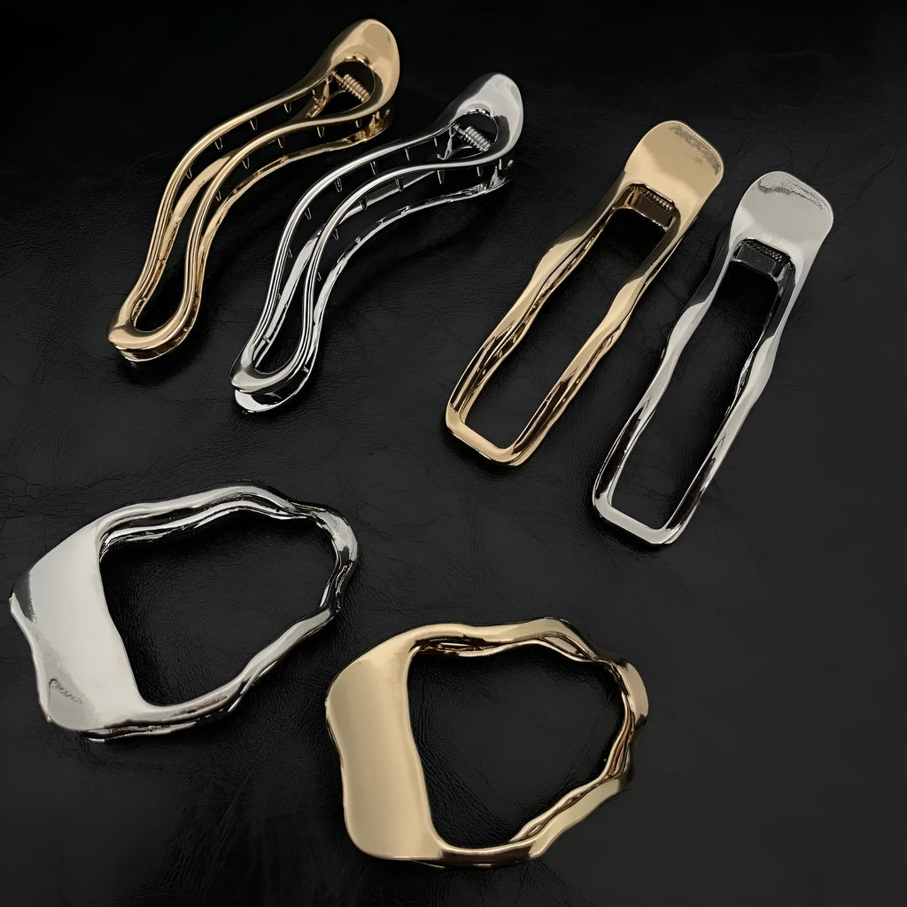 Women's zinc alloy hair barrette in gold colour with triangle shape design