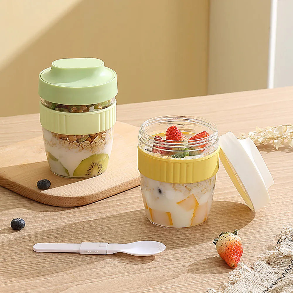 Breakfast oat cup with lid and spoon, leak-proof plastic salad cup in 480ML and 570ML, PP material, colour options green pink purple white