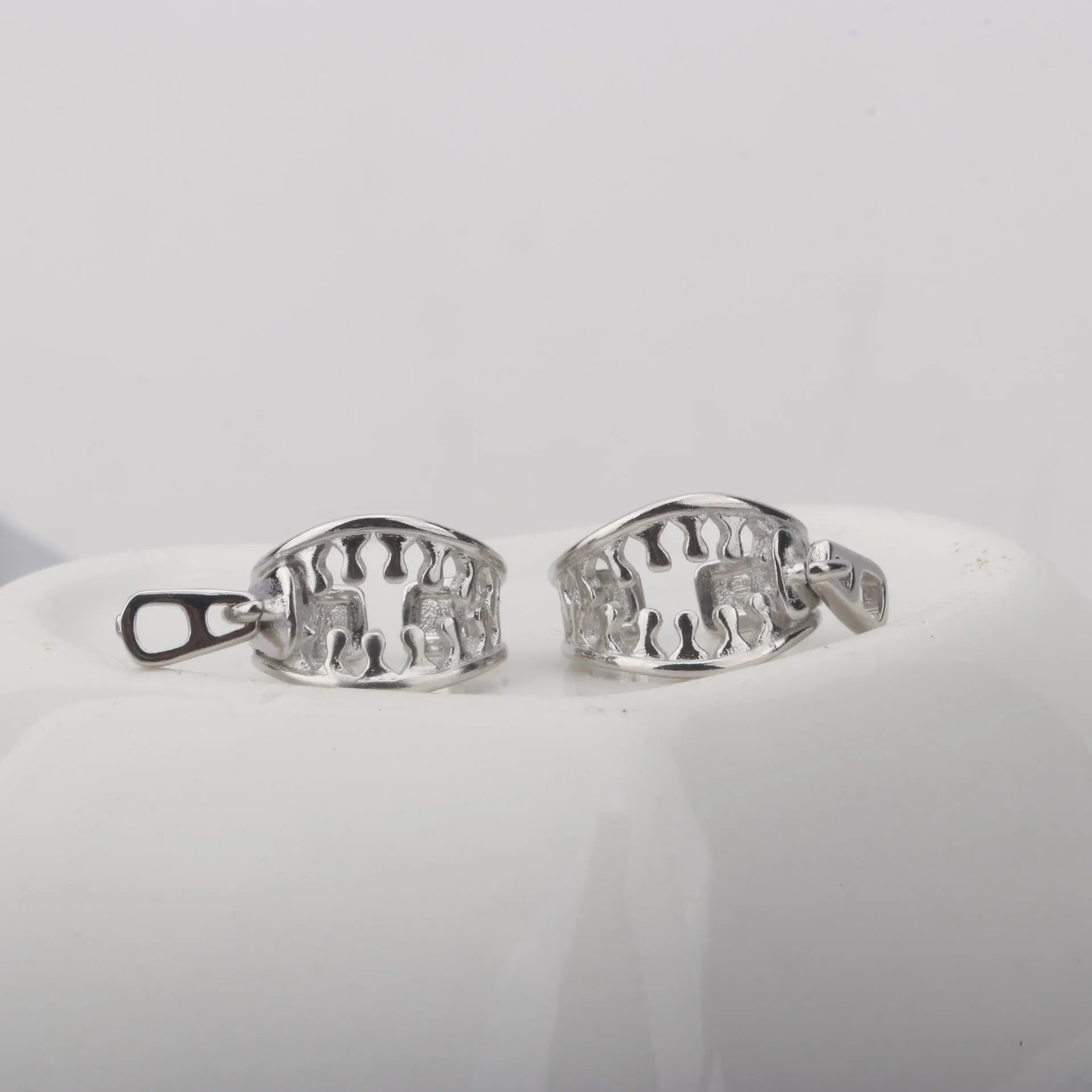 Copper geometry ear clip earrings with zipper design lines ES862 colour