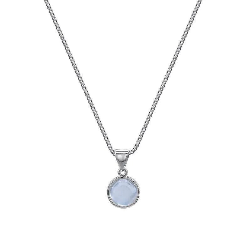 Women's Korean-style oval pendant necklace with eight-pointed star design on adjustable chain