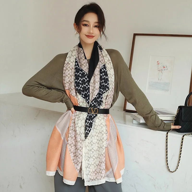 Polyester vintage print scarf in mid-length design for autumn travel warmth