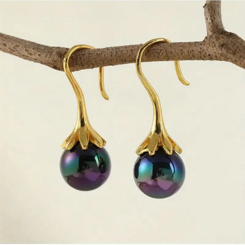 Women's alloy electroplated imitation gold colour retro fashion earrings with personalised creative design