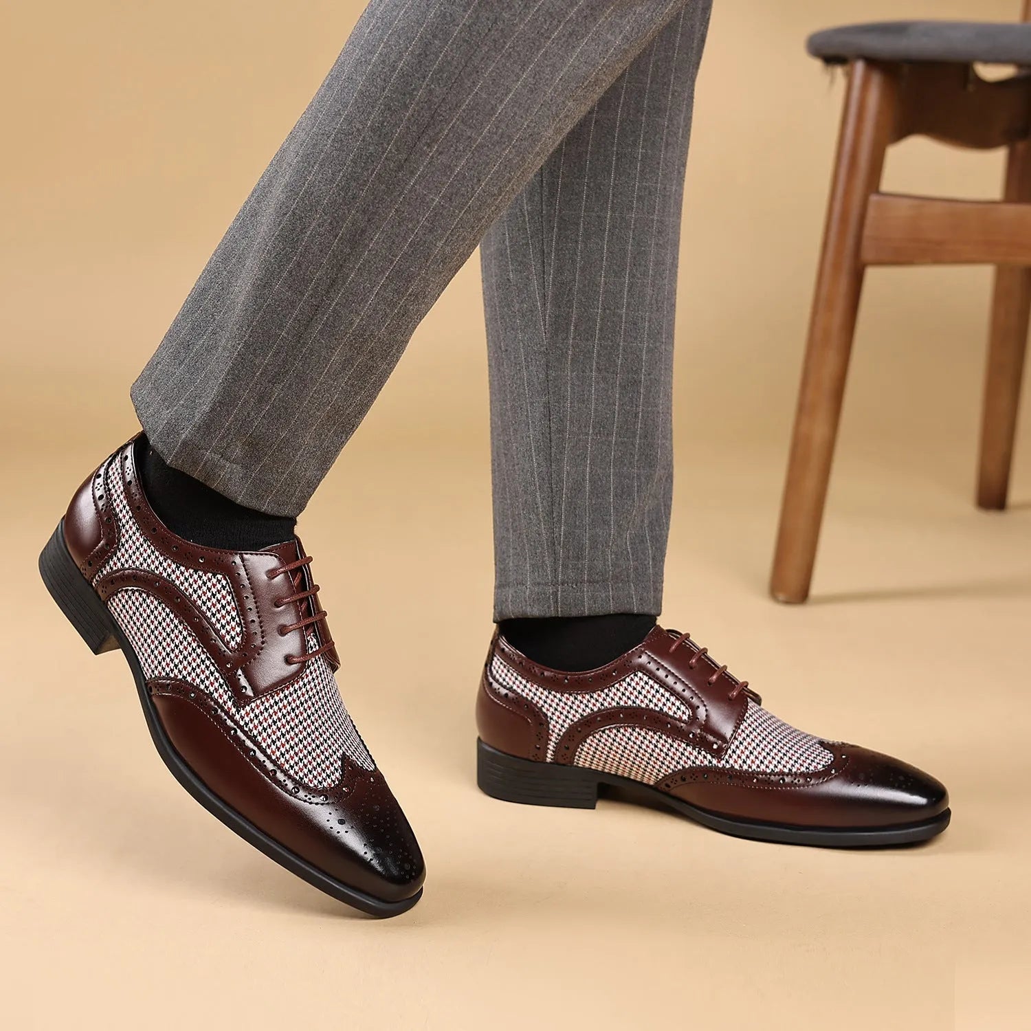 Men's houndstooth plaid casual leather shoes with square toe and lace-up front in four colour options.