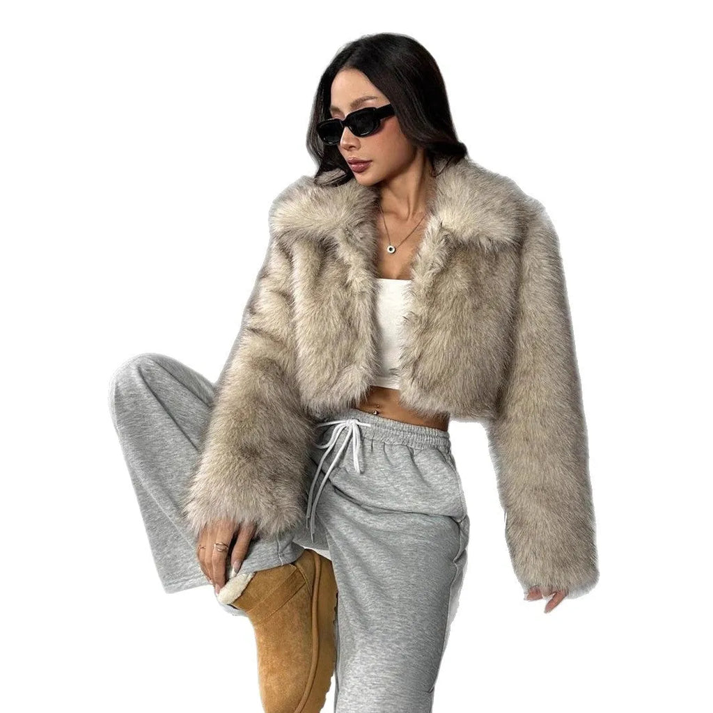 Womens faux fur coat short length long sleeve fur collar cute style warm winter jacket