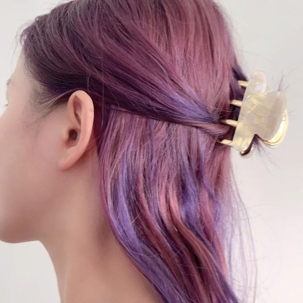Dopamine retro acetate medium metal grip barrettes in four R08 colour variants