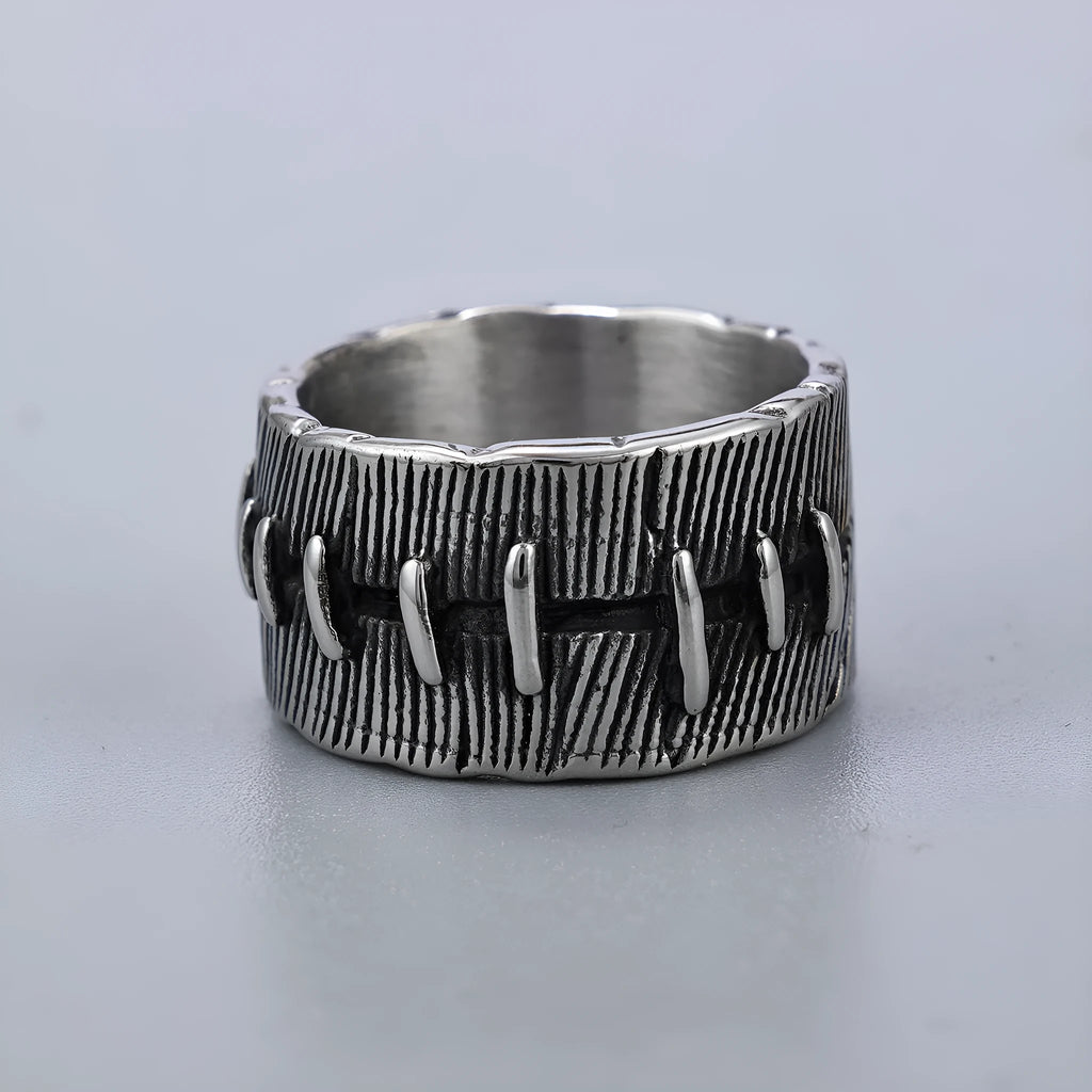 Titanium steel dark punk stitched ring with geometric U-shaped design, retro colour finish