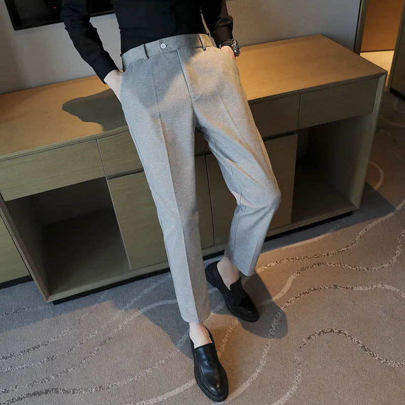 Straight retro brown corduroy trousers with slim fit and elastic waistband for men