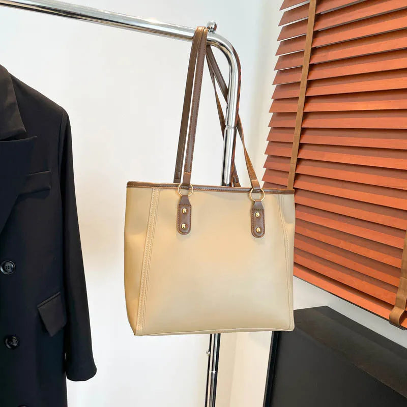 Korean style black shoulder underarm bag with horizontal square shape and sandwich pocket design