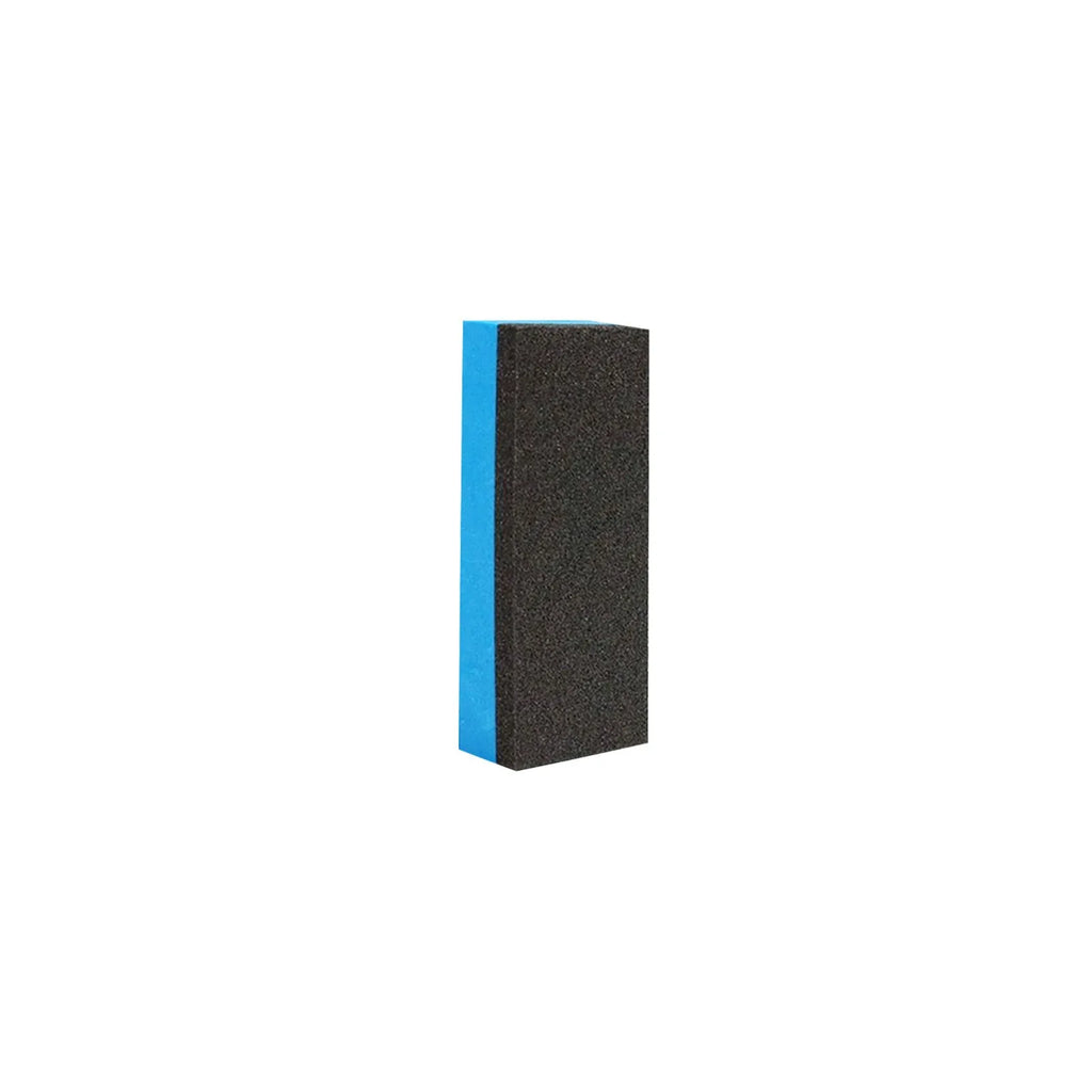 Automotive rust removal spray bottle with optional sponge and towel for car metal surface treatment