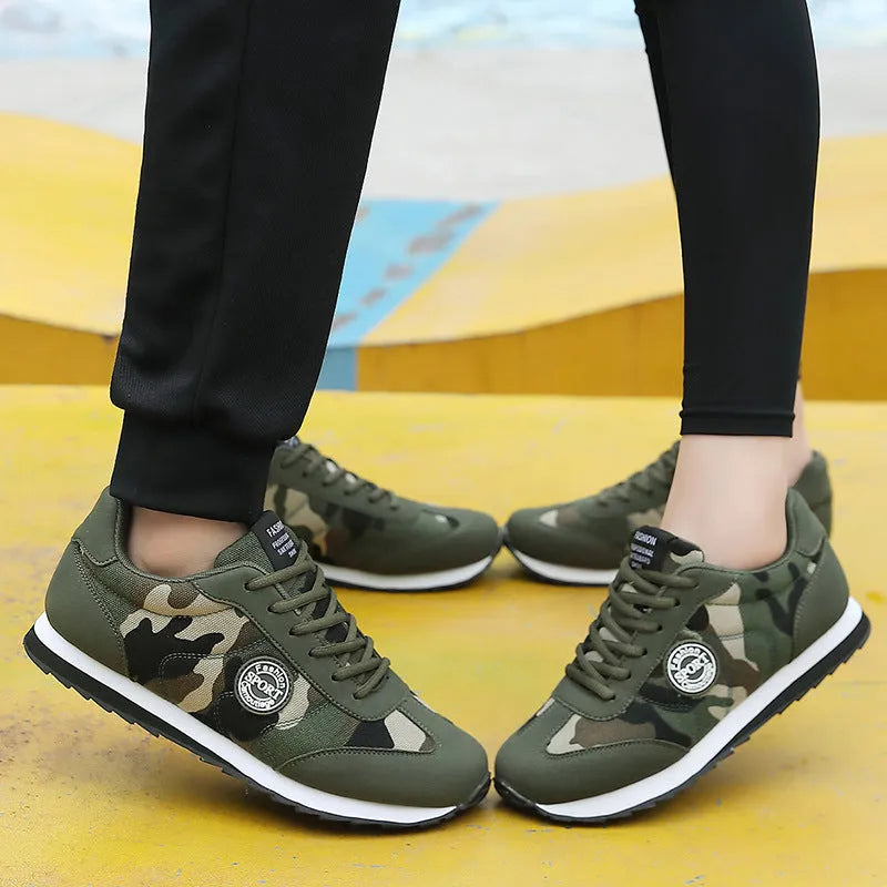 Men's and women's camouflage pattern low-top suede running shoes with a foam sole.