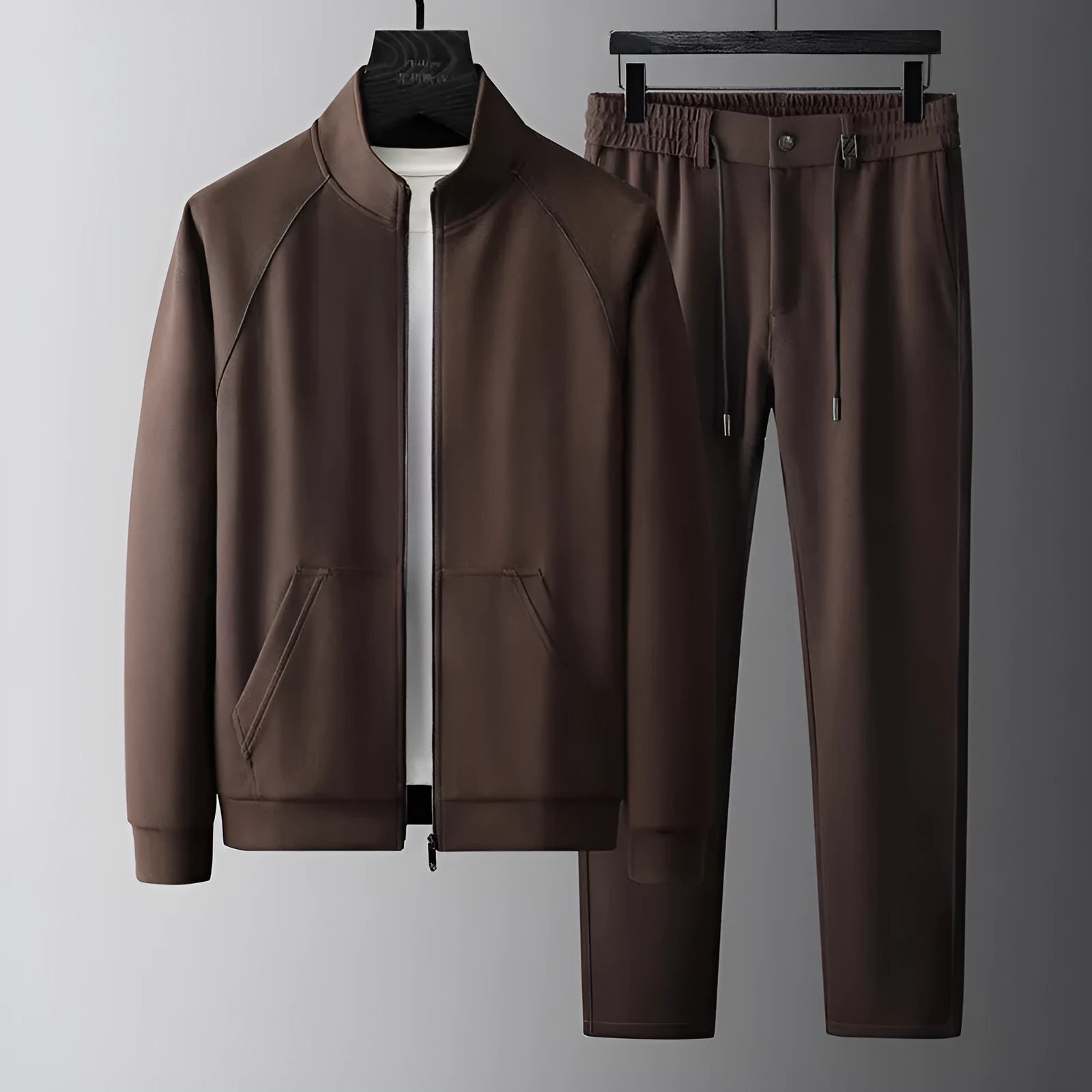 Stand collar sports suit in polyvinyl alcohol fibre with slim fit and long sleeves