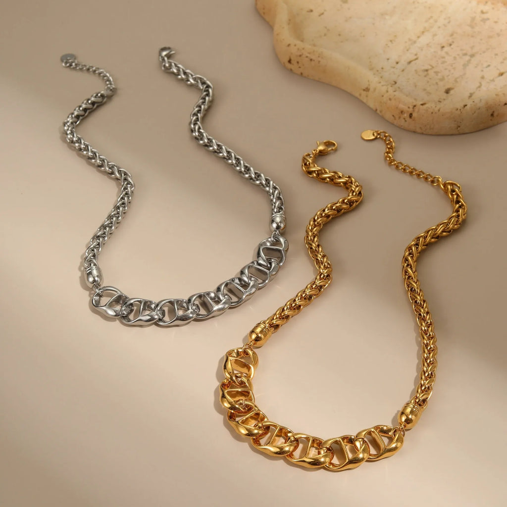 Stainless steel women's necklace with geometric pendant and gold plating