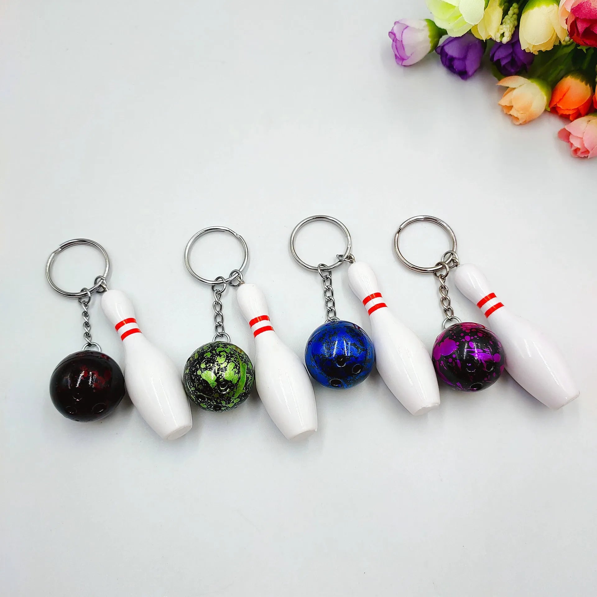 Mini bowling keychain pendant in PVC metal showing sport simulation design