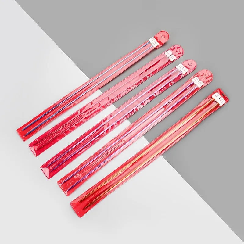 Complete set of lengthened crochet hooks in assorted sizes from 2.0mm to 10.0mm with protective caps.