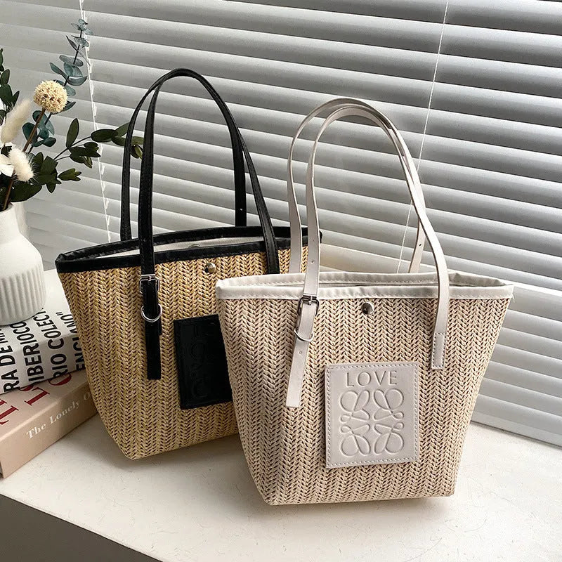 Women's woven straw shoulder bag with three-dimensional pocket in European American retro style