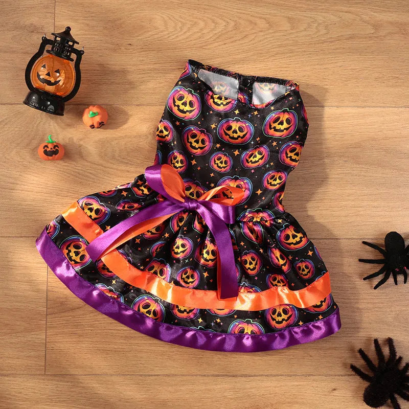 Halloween dog skirt with colourful pumpkin or skull print on double-layer polyester.