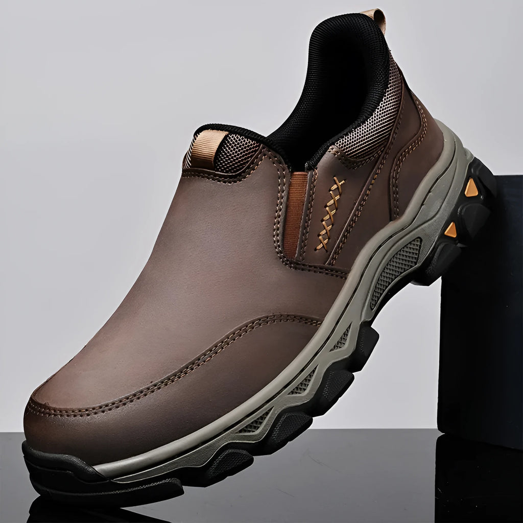 Men's casual leather shoes with rubber sole and round toe in solid colour, available in dark brown, black, and gray, sizes 40-50